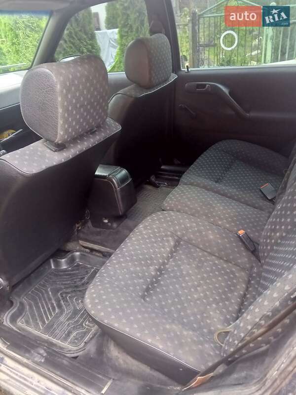 Універсал Volkswagen Passat 1996 в Новому Розділі