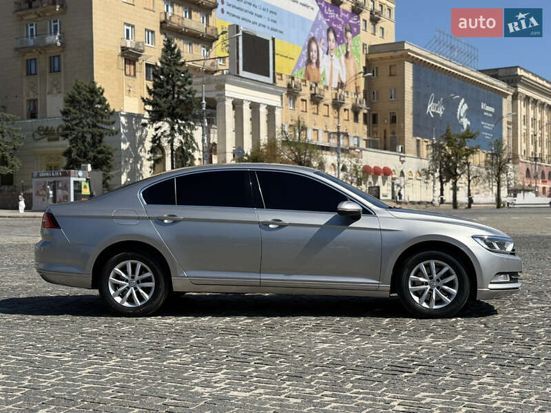 Седан Volkswagen Passat 2016 в Харькове фото 2 Седан Volkswagen Passat 2016 в Харькове