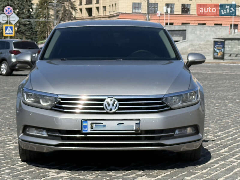 Седан Volkswagen Passat 2016 в Харькове фото 20 Седан Volkswagen Passat 2016 в Харькове