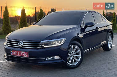 Седан Volkswagen Passat 2015 в Рожище