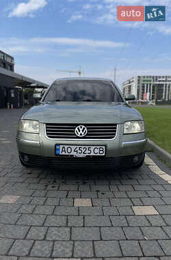 Седан Volkswagen Passat 2001 в Ужгороді