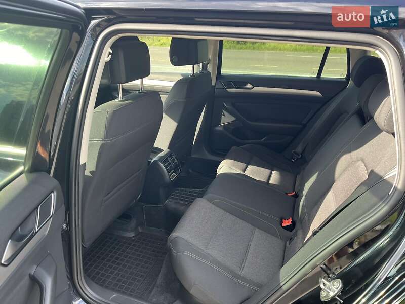 Универсал Volkswagen Passat 2014 в Хусте