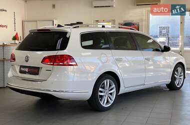 Универсал Volkswagen Passat 2011 в 