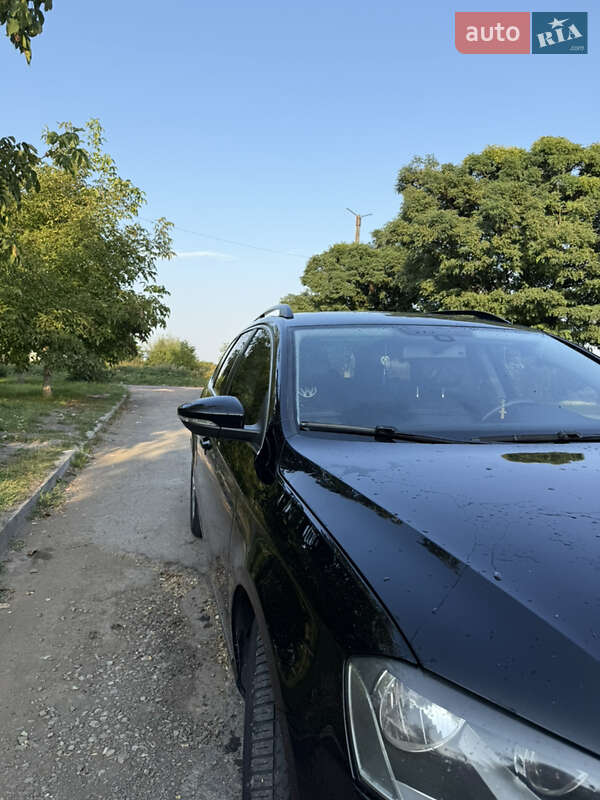 Універсал Volkswagen Passat 2013 в Калуші