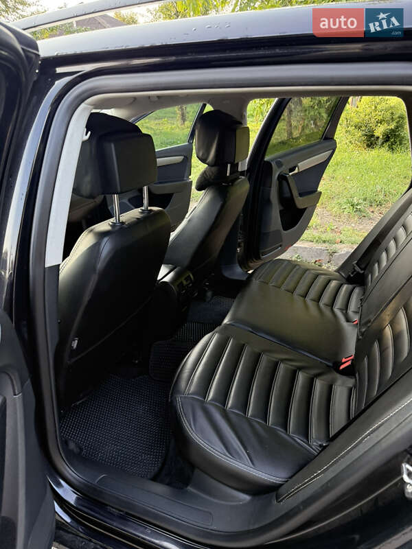 Універсал Volkswagen Passat 2013 в Калуші