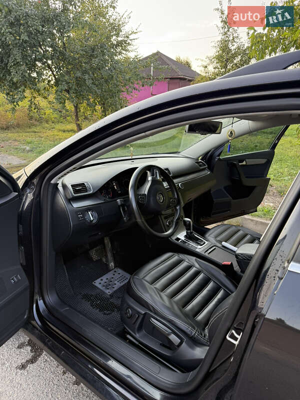 Універсал Volkswagen Passat 2013 в Калуші