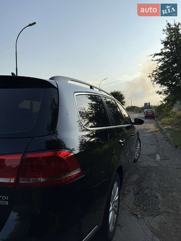 Універсал Volkswagen Passat 2013 в Калуші