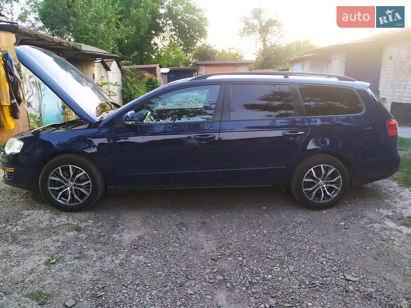 Универсал Volkswagen Passat 2009 в Кривом Роге