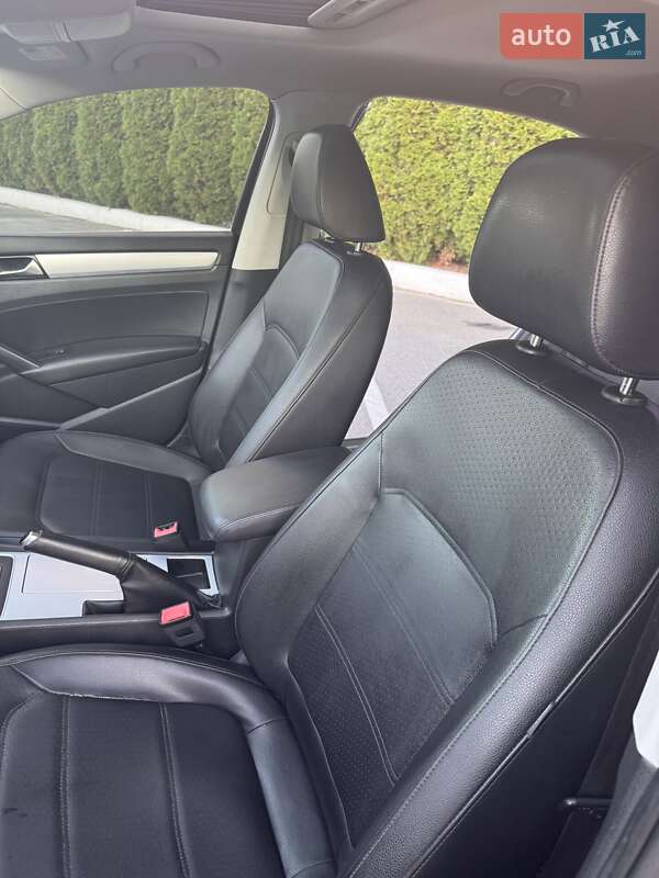 Седан Volkswagen Passat 2012 в Броварах