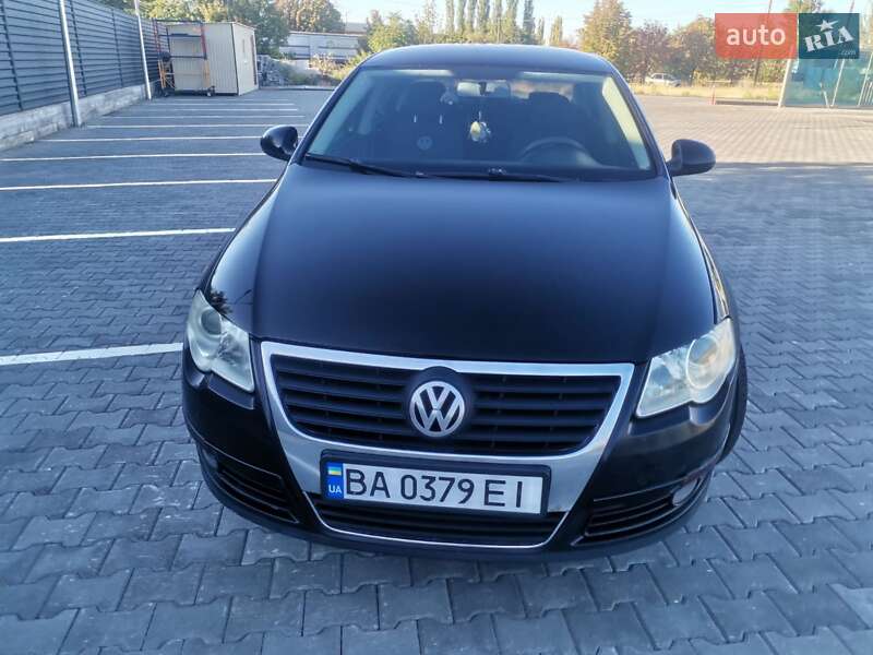 Седан Volkswagen Passat 2007 в Николаеве