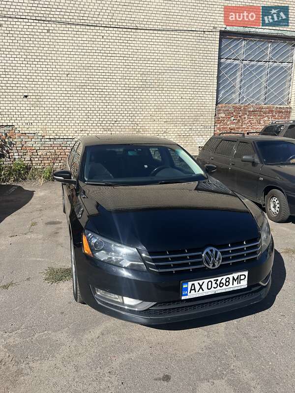 Седан Volkswagen Passat 2014 в Києві