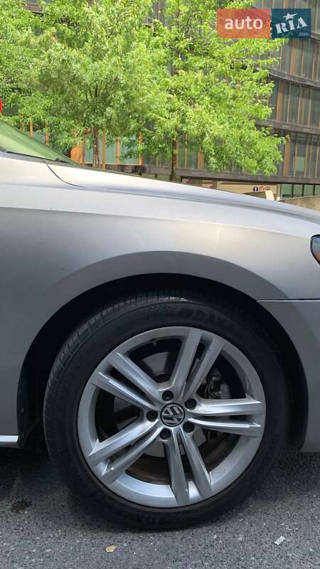 Седан Volkswagen Passat 2014 в Києві фото 26 Седан Volkswagen Passat 2014 в Києві