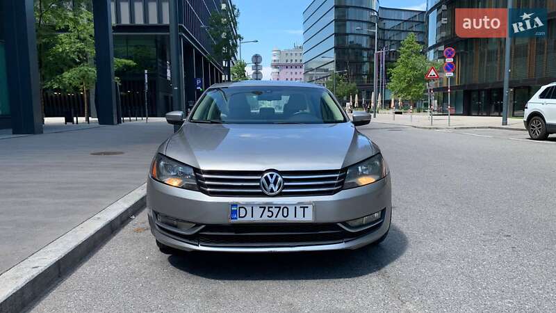 Седан Volkswagen Passat 2014 в Києві фото 5 Седан Volkswagen Passat 2014 в Києві