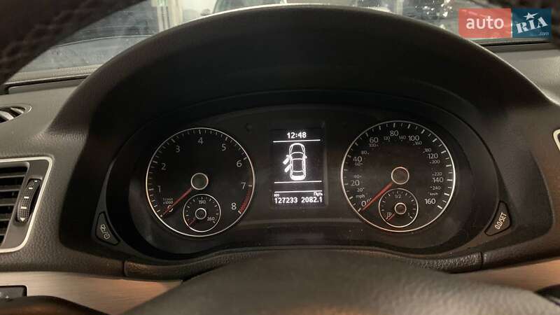 Седан Volkswagen Passat 2014 в Києві фото 31 Седан Volkswagen Passat 2014 в Києві