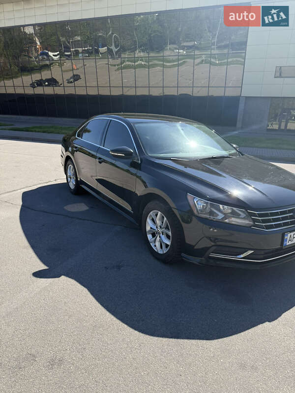 Седан Volkswagen Passat 2015 в Одесі