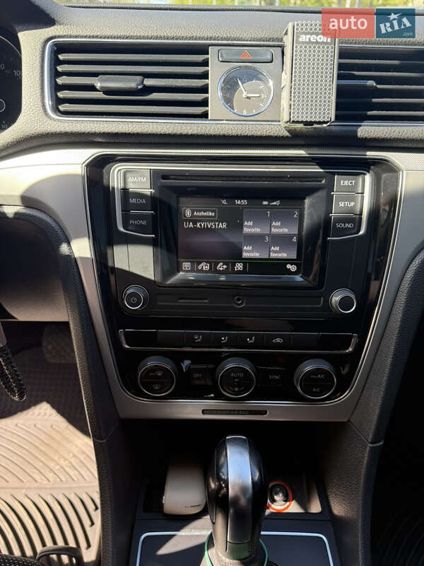 Седан Volkswagen Passat 2015 в Одесі