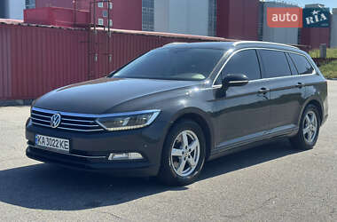 Универсал Volkswagen Passat 2015 в Киеве