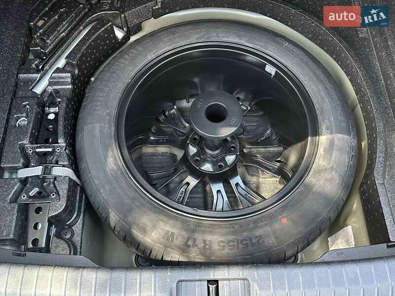 Седан Volkswagen Passat 2017 в Ивано-Франковске