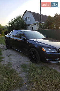 Седан Volkswagen Passat 2015 в Києві