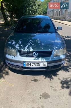 Седан Volkswagen Passat 1998 в Одесі