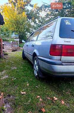 Універсал Volkswagen Passat 1996 в Києві