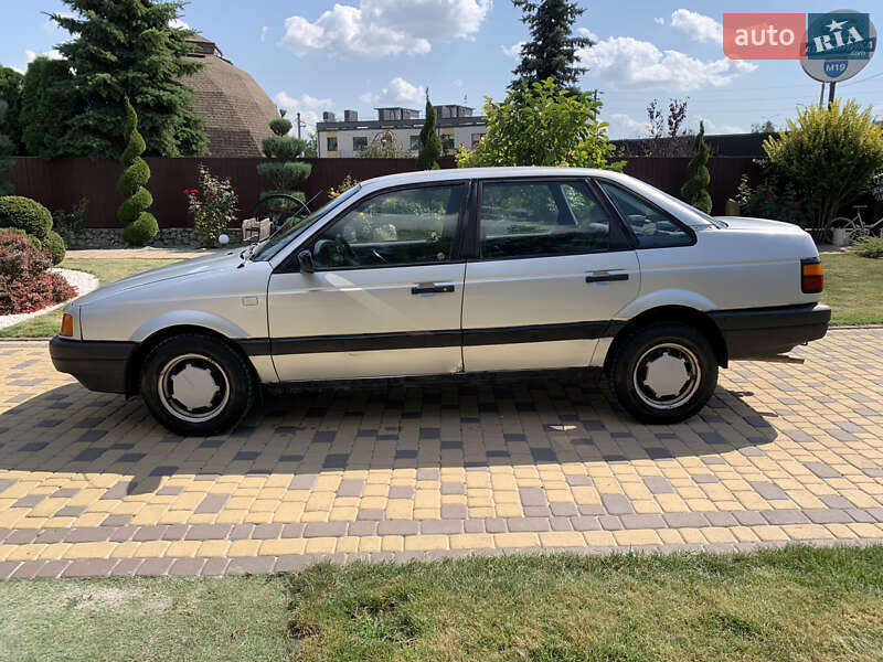Седан Volkswagen Passat 1991 в Тернополе