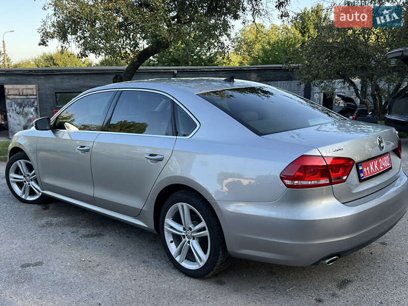 Седан Volkswagen Passat 2014 в Хмельницькому