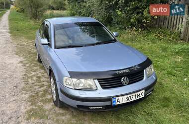 Седан Volkswagen Passat 2001 в Фастові