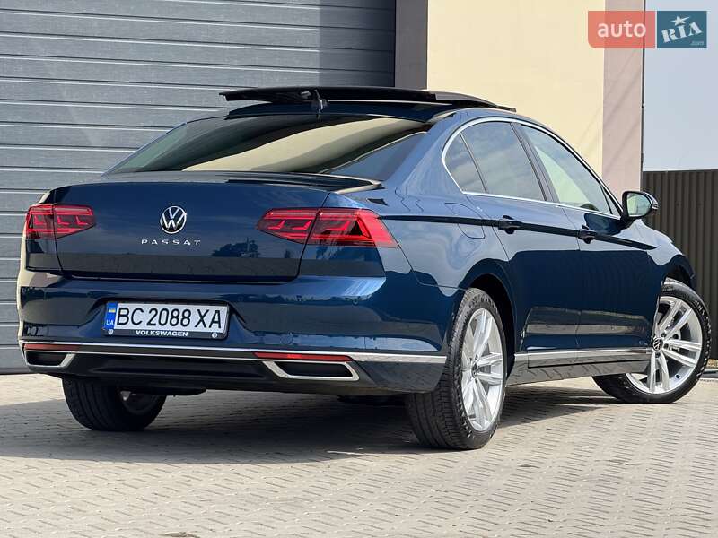 Седан Volkswagen Passat 2020 в Стрию
