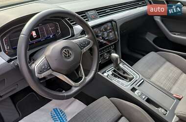 Універсал Volkswagen Passat 2020 в Києві