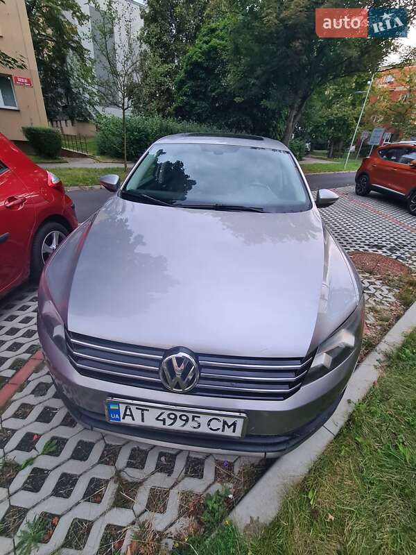 Volkswagen Passat 2012 Volkswagen Passat 2012