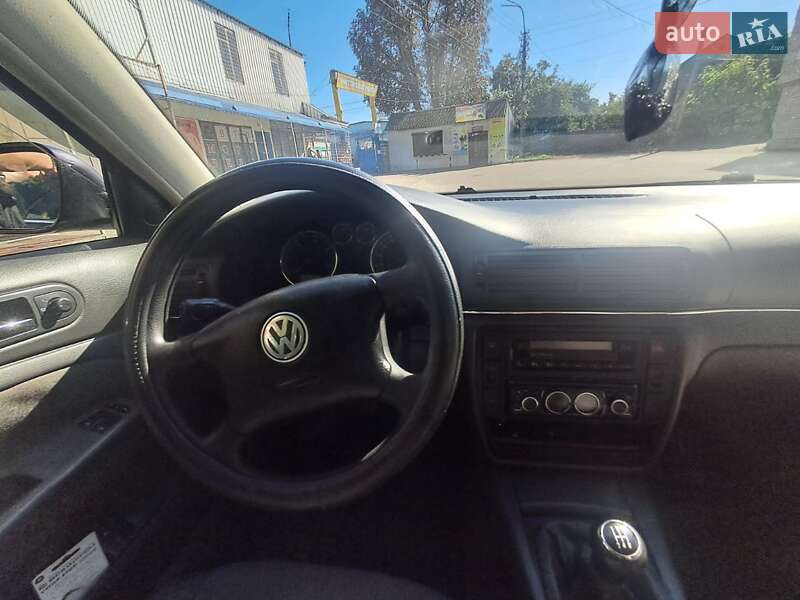 Седан Volkswagen Passat 2004 в Фастове