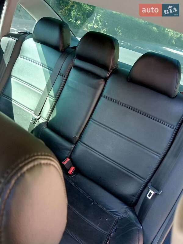 Седан Volkswagen Passat 2004 в Фастове