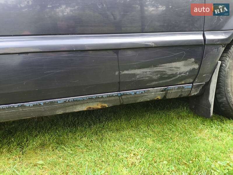 Універсал Volkswagen Passat 1995 в Городку