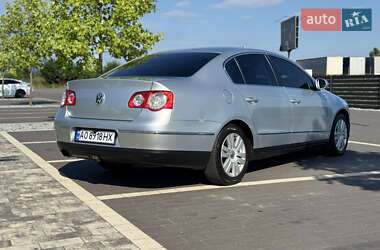 Седан Volkswagen Passat 2005 в 
