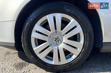 Седан Volkswagen Passat 2005 в 