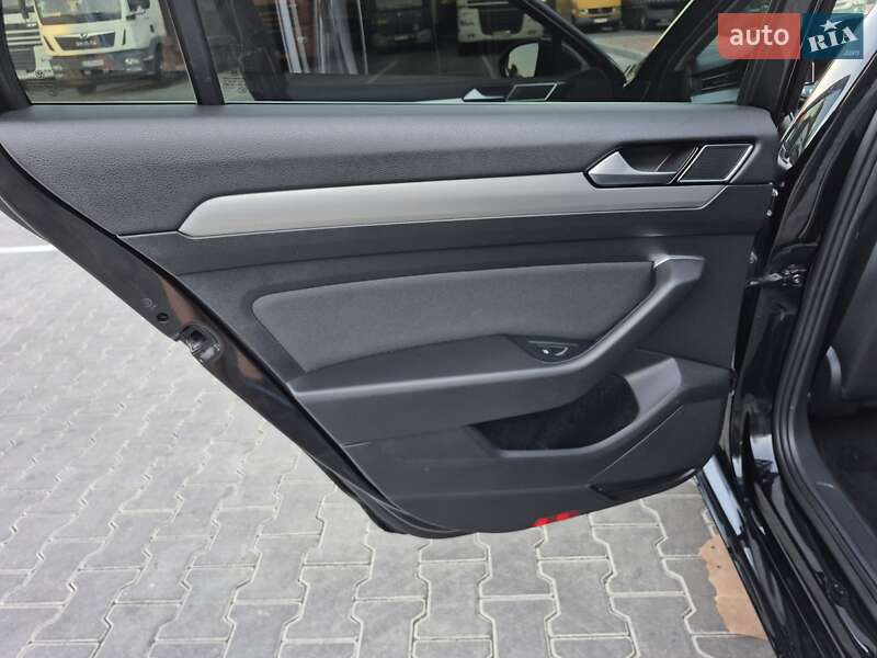Универсал Volkswagen Passat 2019 в Одессе фото 41 Универсал Volkswagen Passat 2019 в Одессе