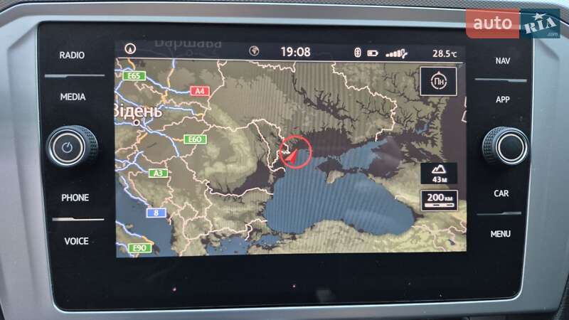 Универсал Volkswagen Passat 2019 в Одессе фото 106 Универсал Volkswagen Passat 2019 в Одессе