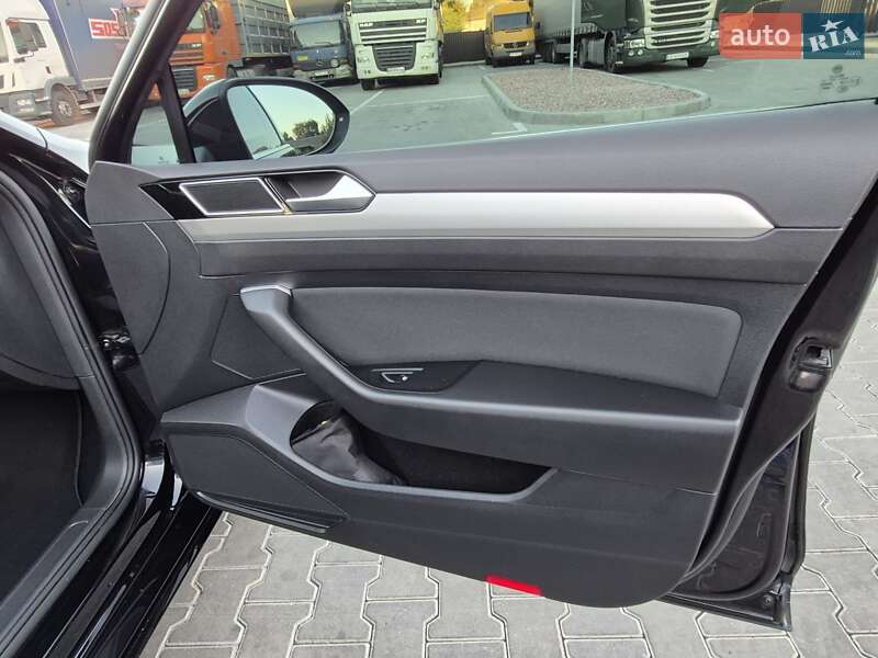 Универсал Volkswagen Passat 2019 в Одессе фото 118 Универсал Volkswagen Passat 2019 в Одессе