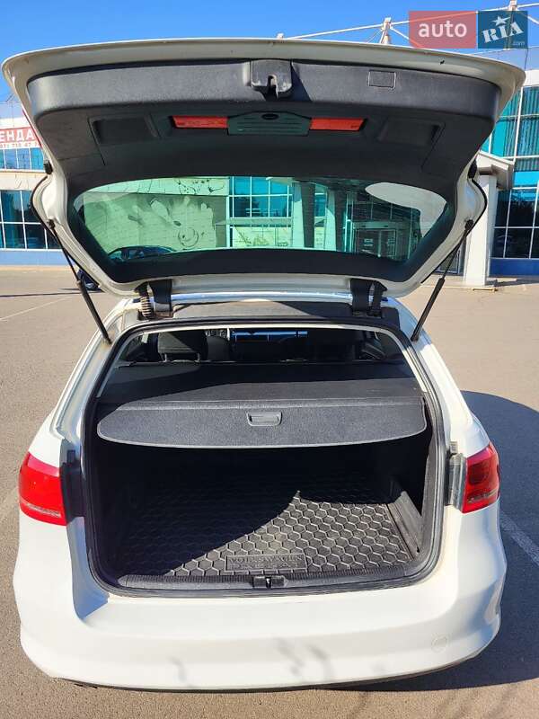 Универсал Volkswagen Passat 2013 в Кривом Роге