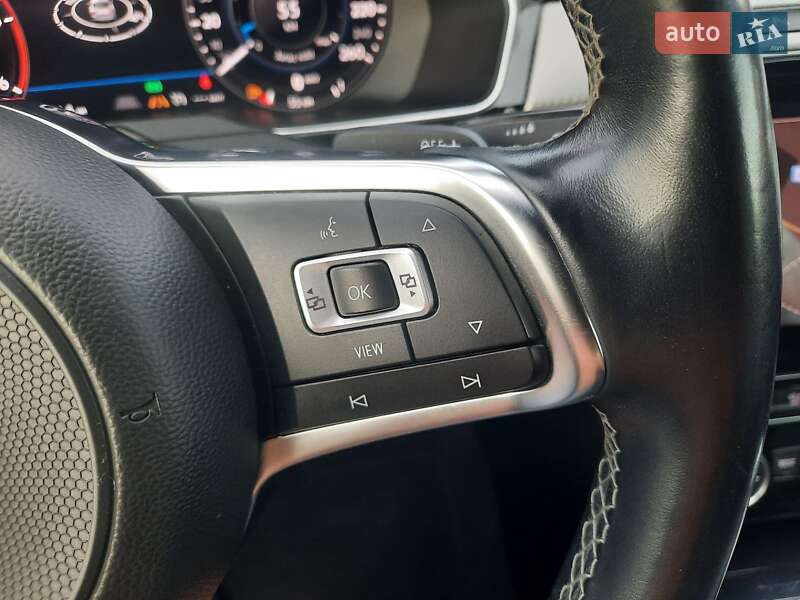 Седан Volkswagen Passat 2018 в Стрые