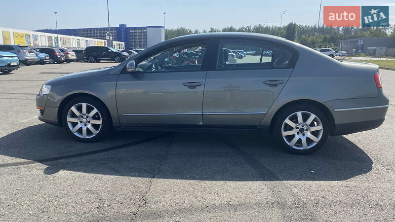 Седан Volkswagen Passat 2006 в Києві