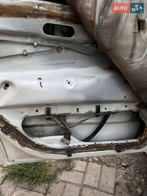 Седан Volkswagen Passat 1989 в Кривому Розі