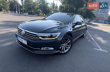 Седан Volkswagen Passat 2017 в Одесі