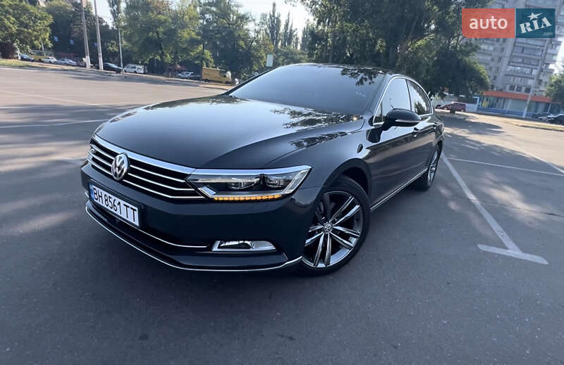 Седан Volkswagen Passat 2017 в 