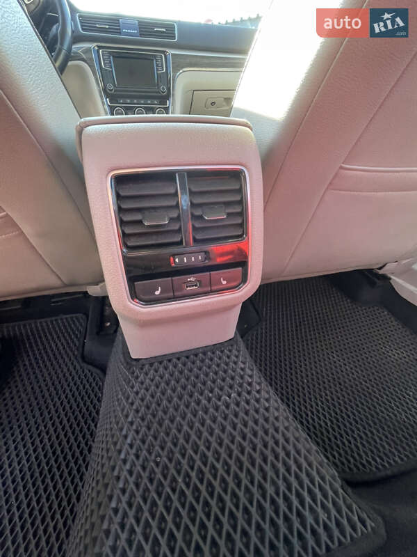 Седан Volkswagen Passat 2018 в Дніпрі