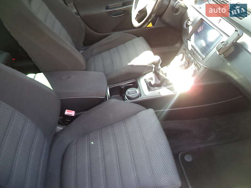Универсал Volkswagen Passat 2008 в Хмельницком