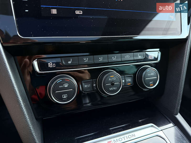 Универсал Volkswagen Passat 2018 в Стрые