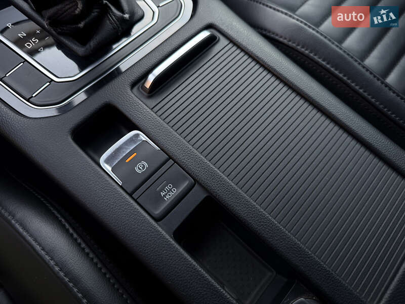 Универсал Volkswagen Passat 2018 в Стрые