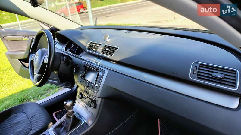Универсал Volkswagen Passat 2011 в Пустомытах фото 15 Универсал Volkswagen Passat 2011 в Пустомытах
